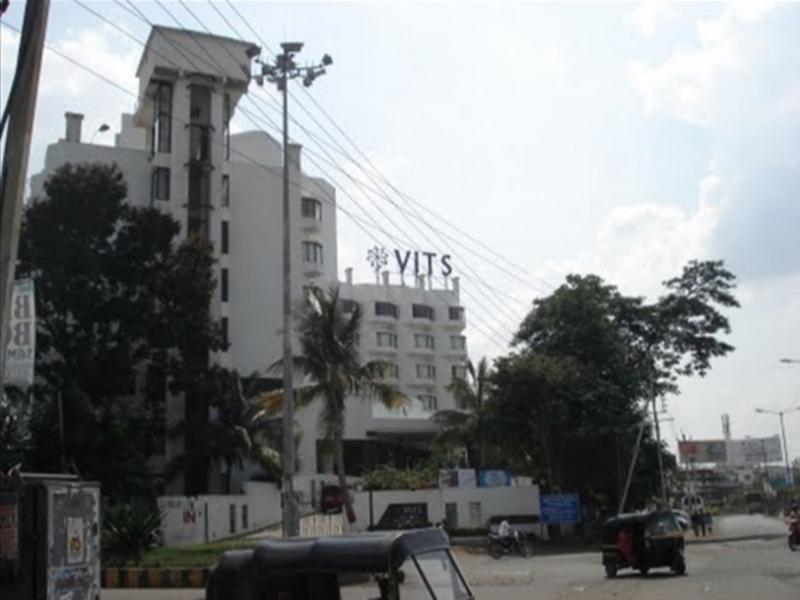 Готель Vits Aurangabad Екстер'єр фото